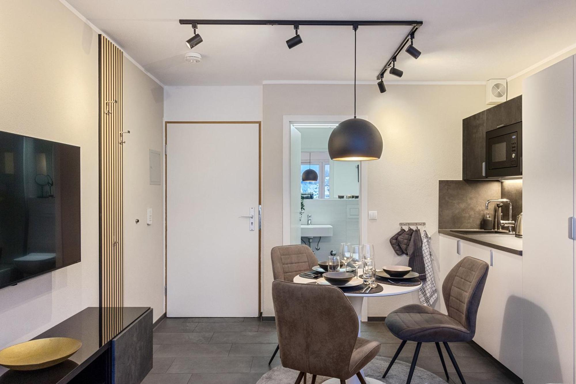 Appartement Fuer 1-2 - Wlan - Parkplatz - Homeoffice Kaiserslautern Bagian luar foto