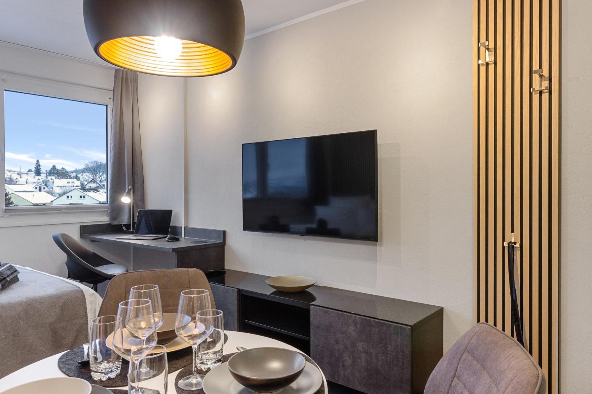 Appartement Fuer 1-2 - Wlan - Parkplatz - Homeoffice Kaiserslautern Bagian luar foto
