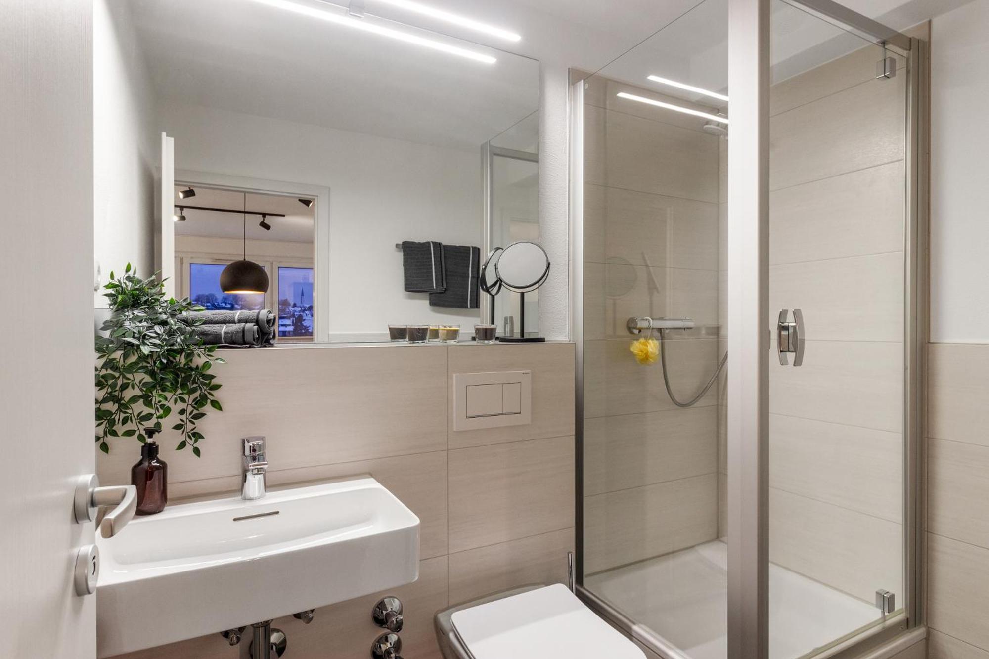 Appartement Fuer 1-2 - Wlan - Parkplatz - Homeoffice Kaiserslautern Bagian luar foto